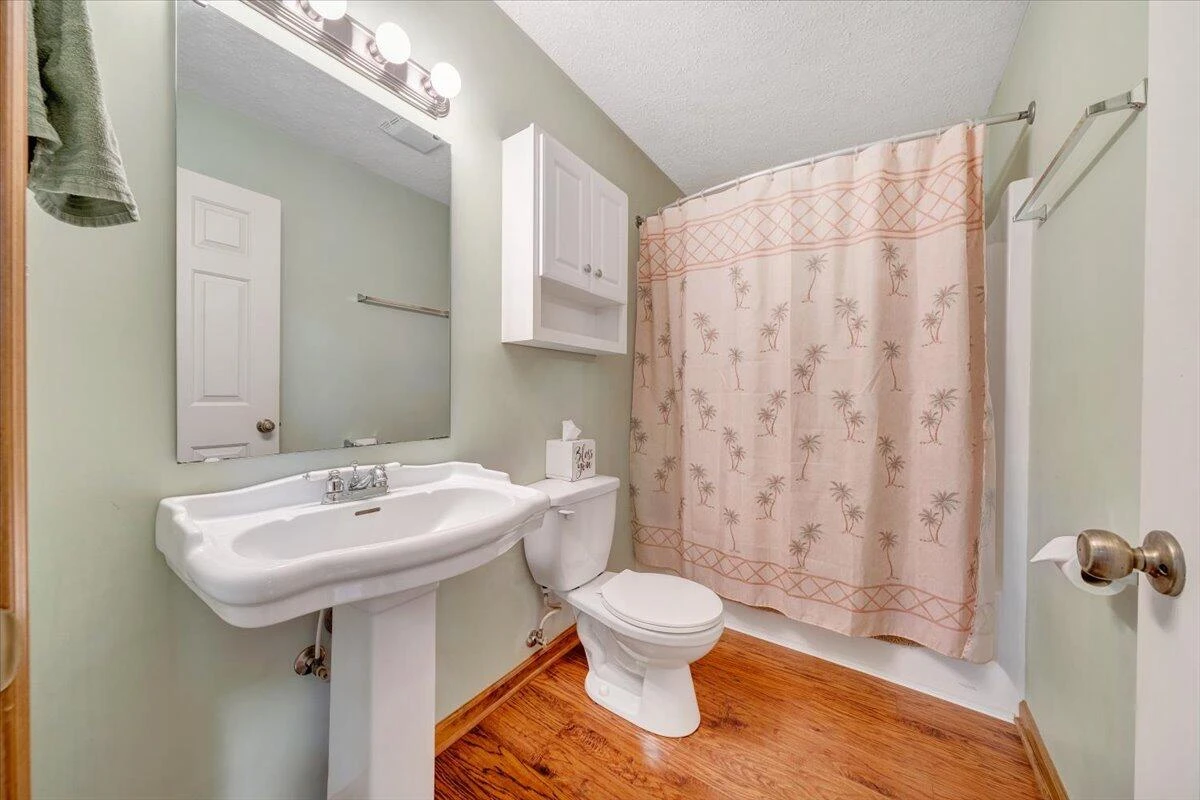 211 Woods Edge DR - Photo 33