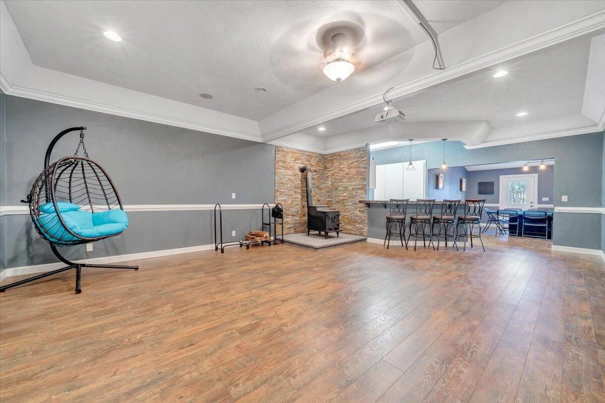 211 Woods Edge DR - Photo 45