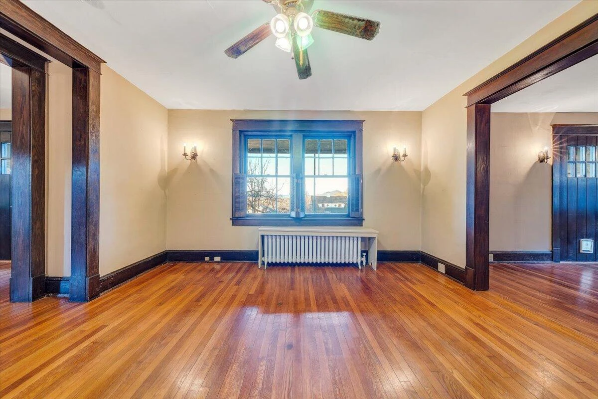 601 Camilla AVE - Photo 11