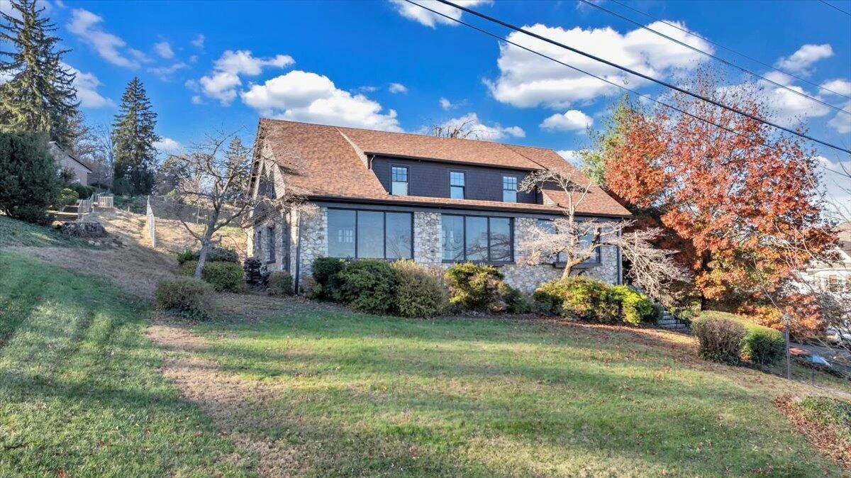 601 Camilla AVE - Photo 61