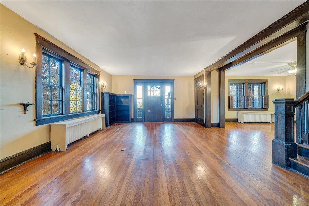 601 Camilla AVE - Photo 7