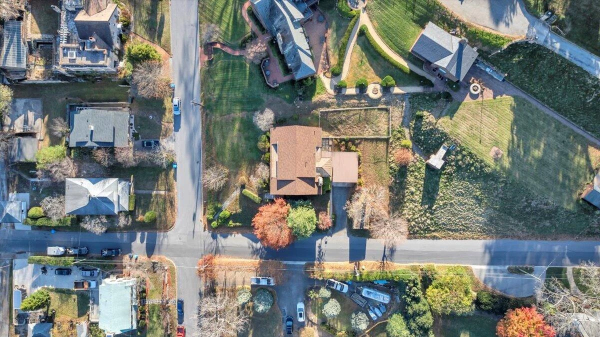 601 Camilla AVE - Photo 82