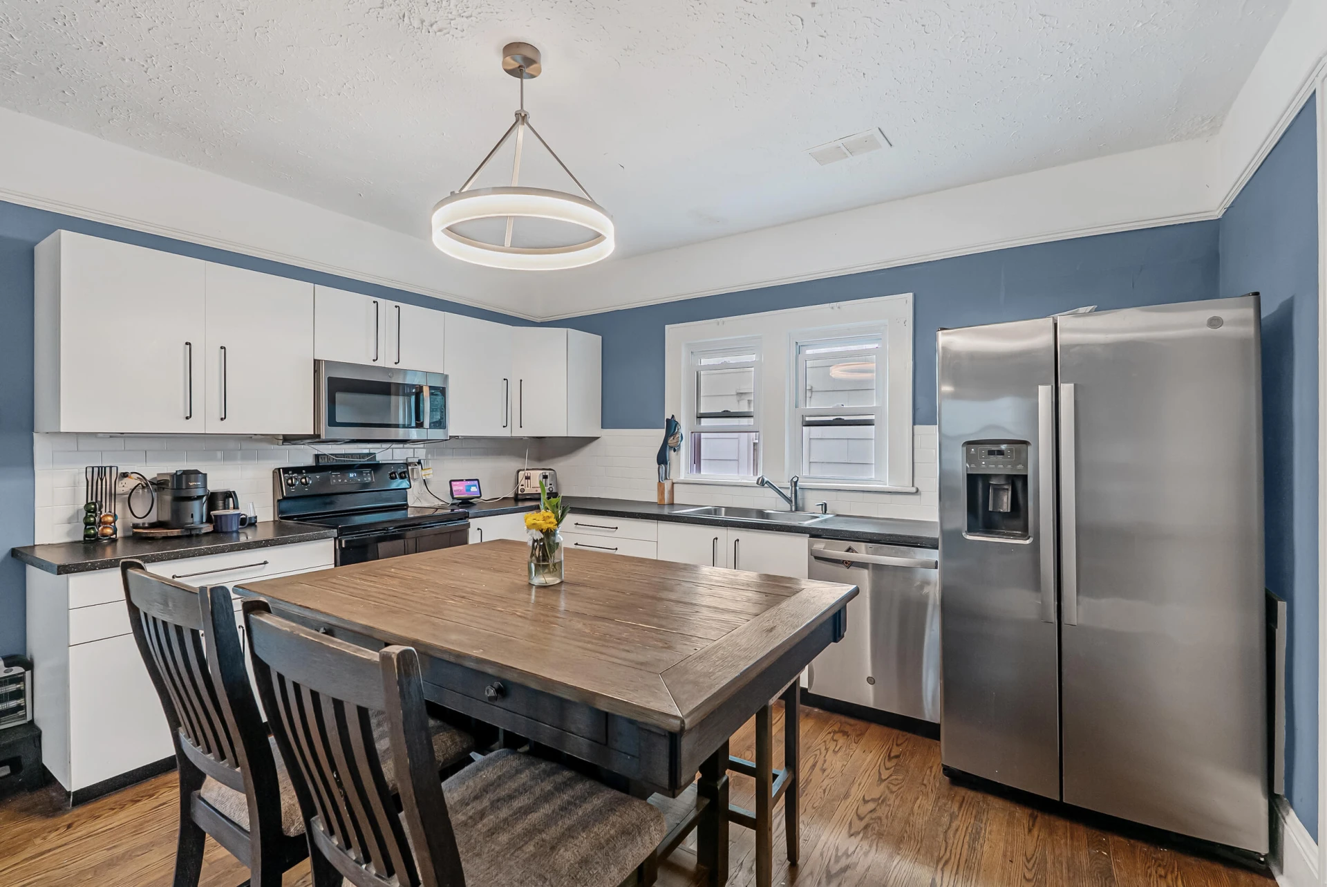 1440 Greenbrier AVE - Photo 9