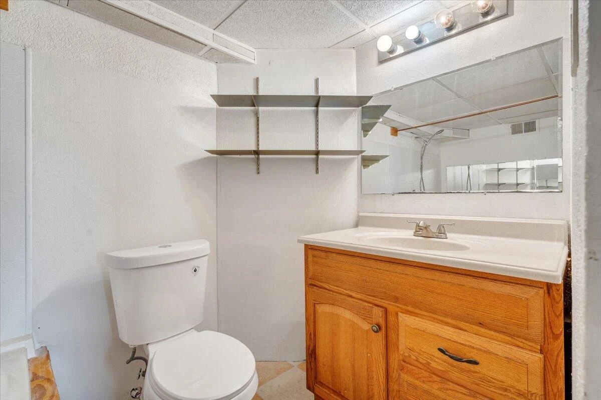 112 Hancock ST - Photo 21