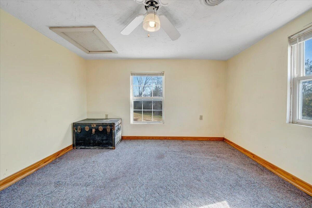 112 Hancock ST - Photo 30
