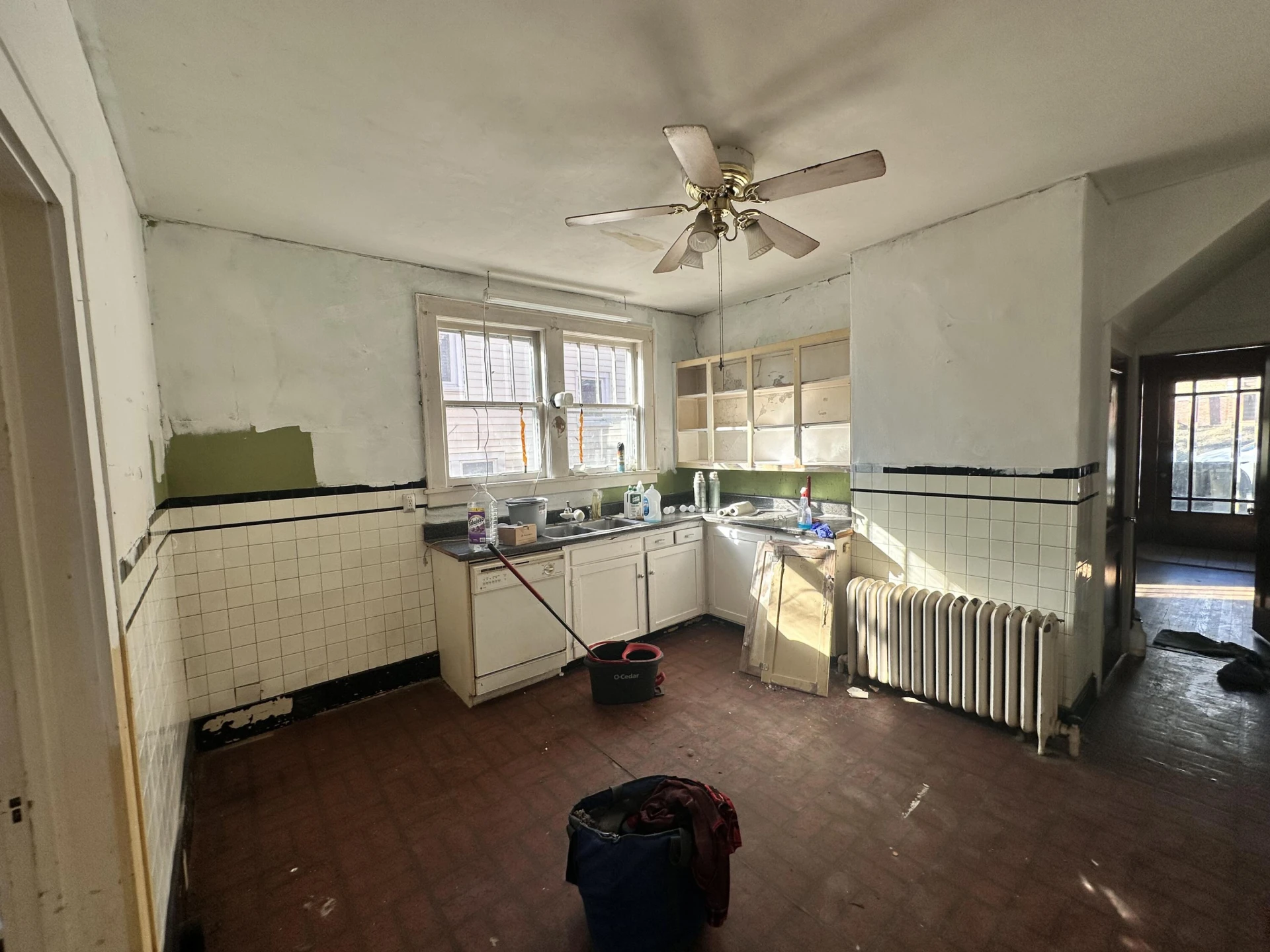 1317 Tazewell AVE - Photo 4