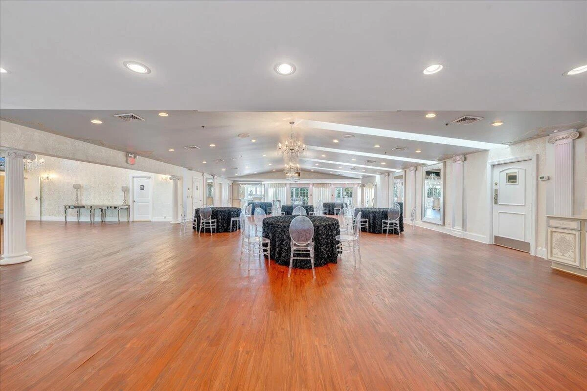 812 Main ST - Photo 23