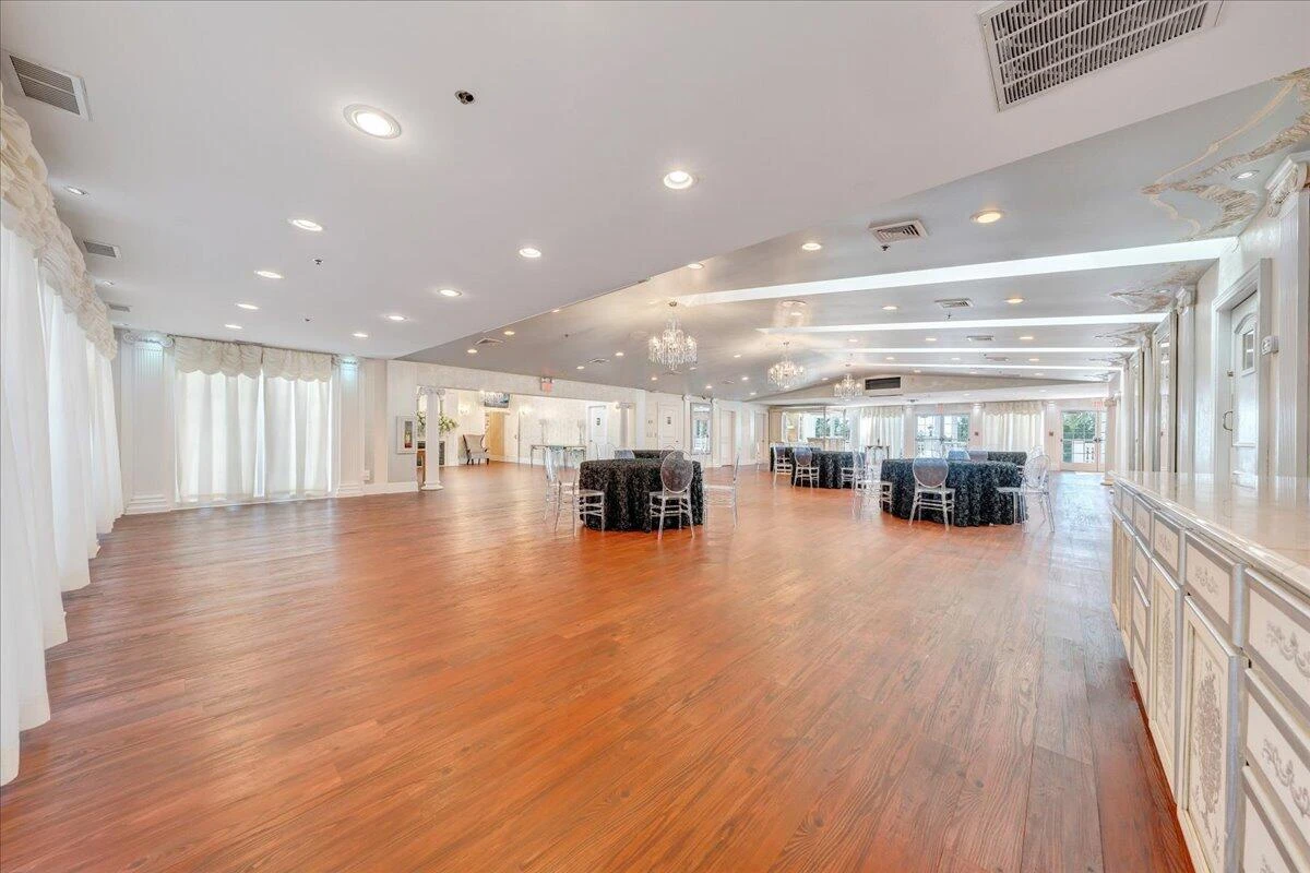812 Main ST - Photo 24