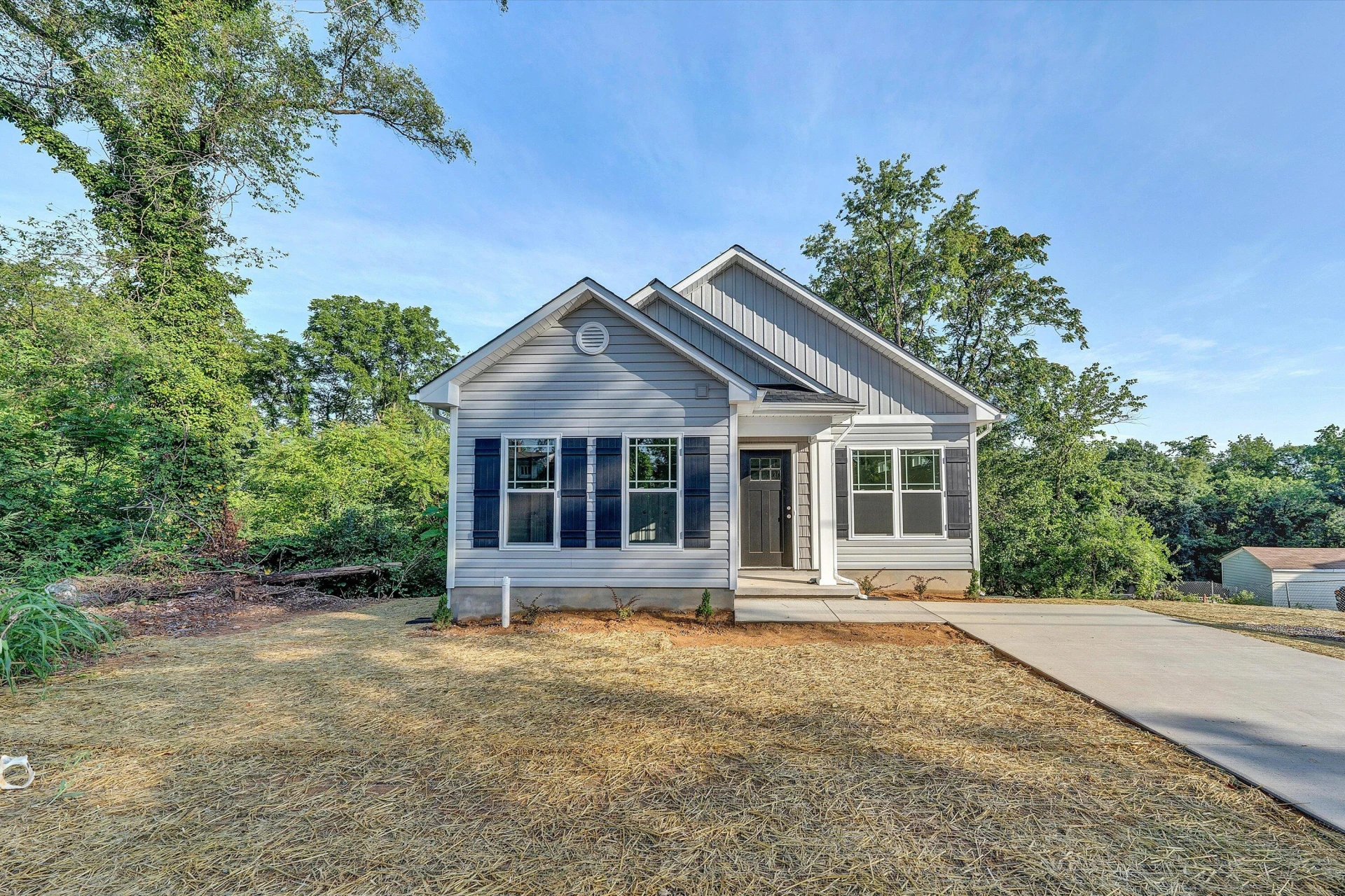 1448 Archbold AVE - Photo 2