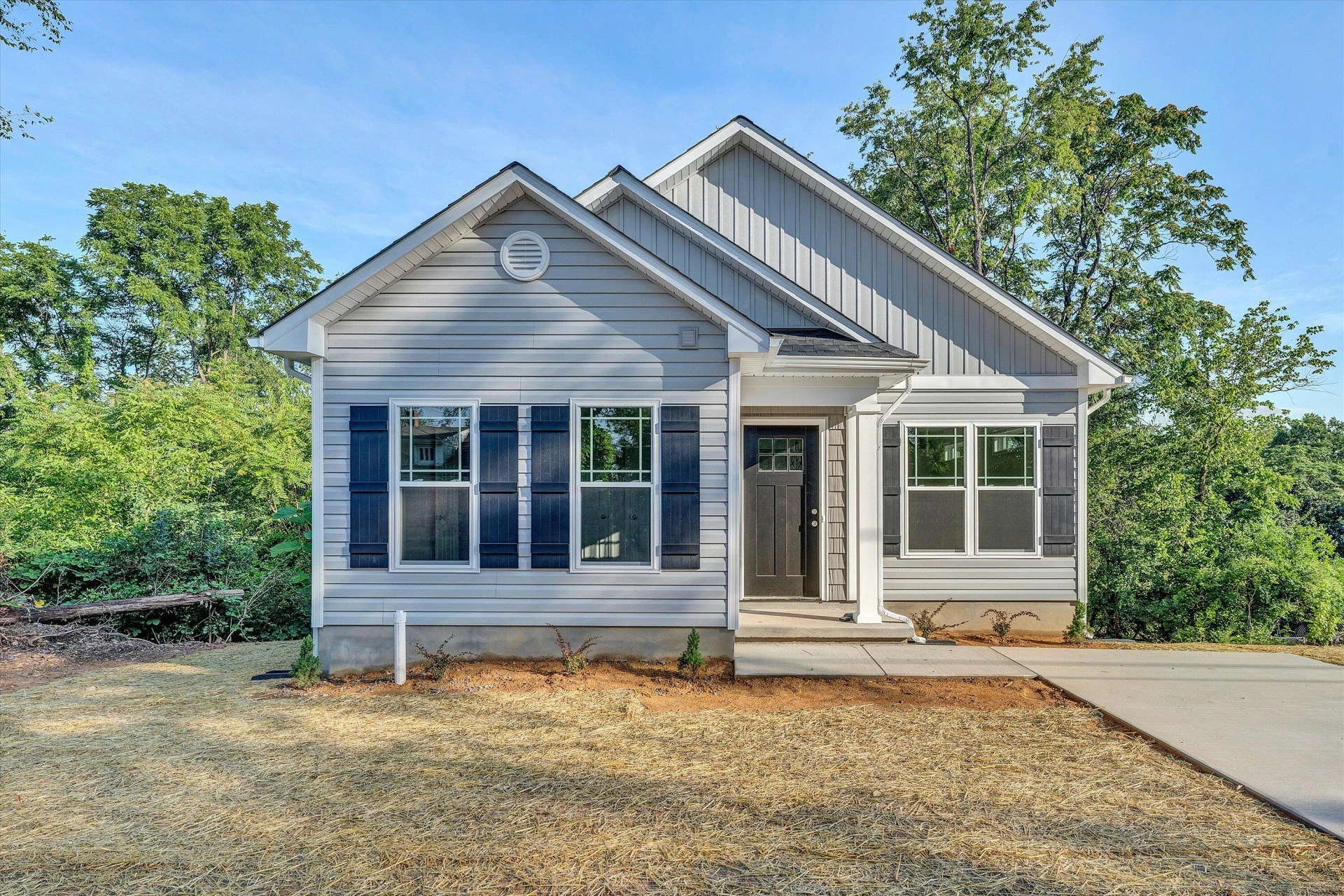 1448 Archbold AVE - Photo 4