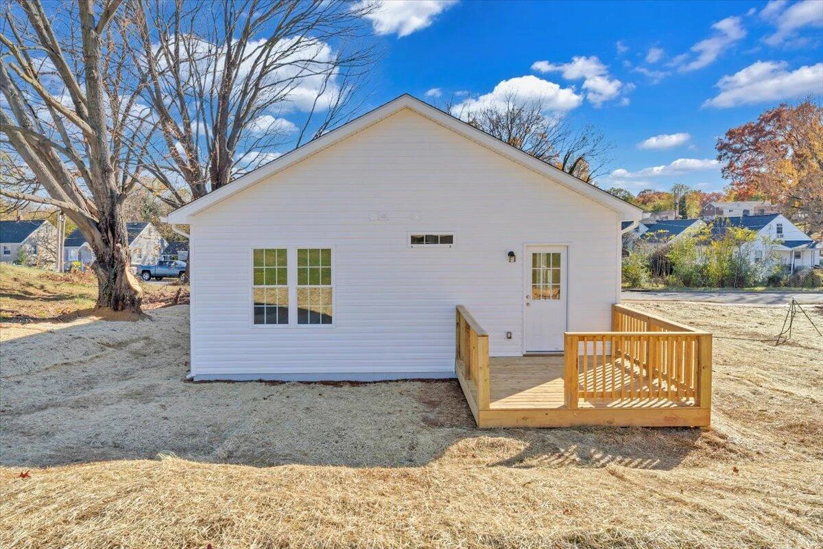 3527 Troutland AVE - Photo 26