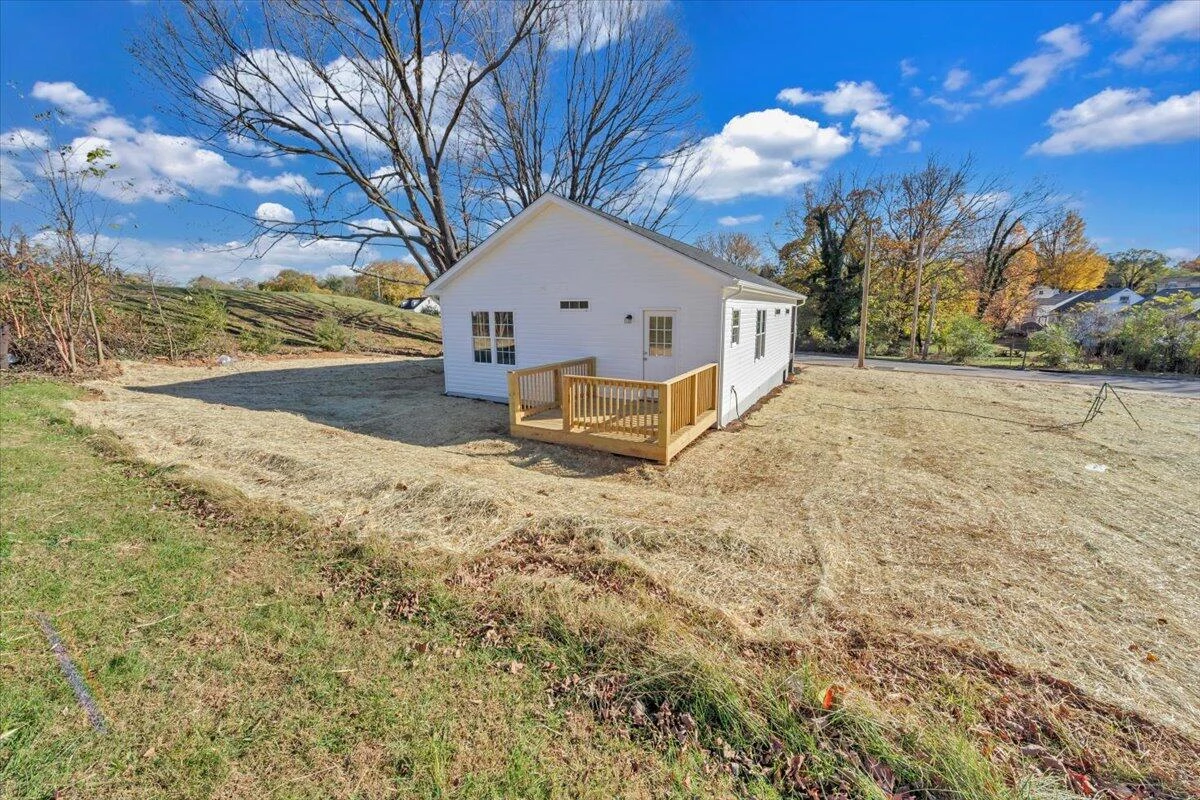 3527 Troutland AVE - Photo 29