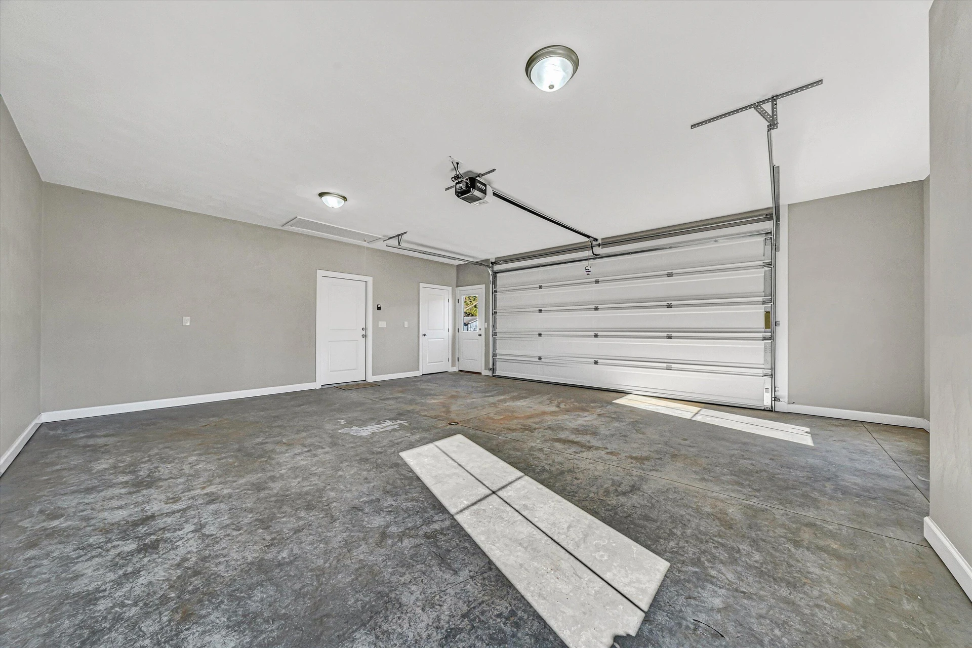 1120 Monterey RD - Photo 14