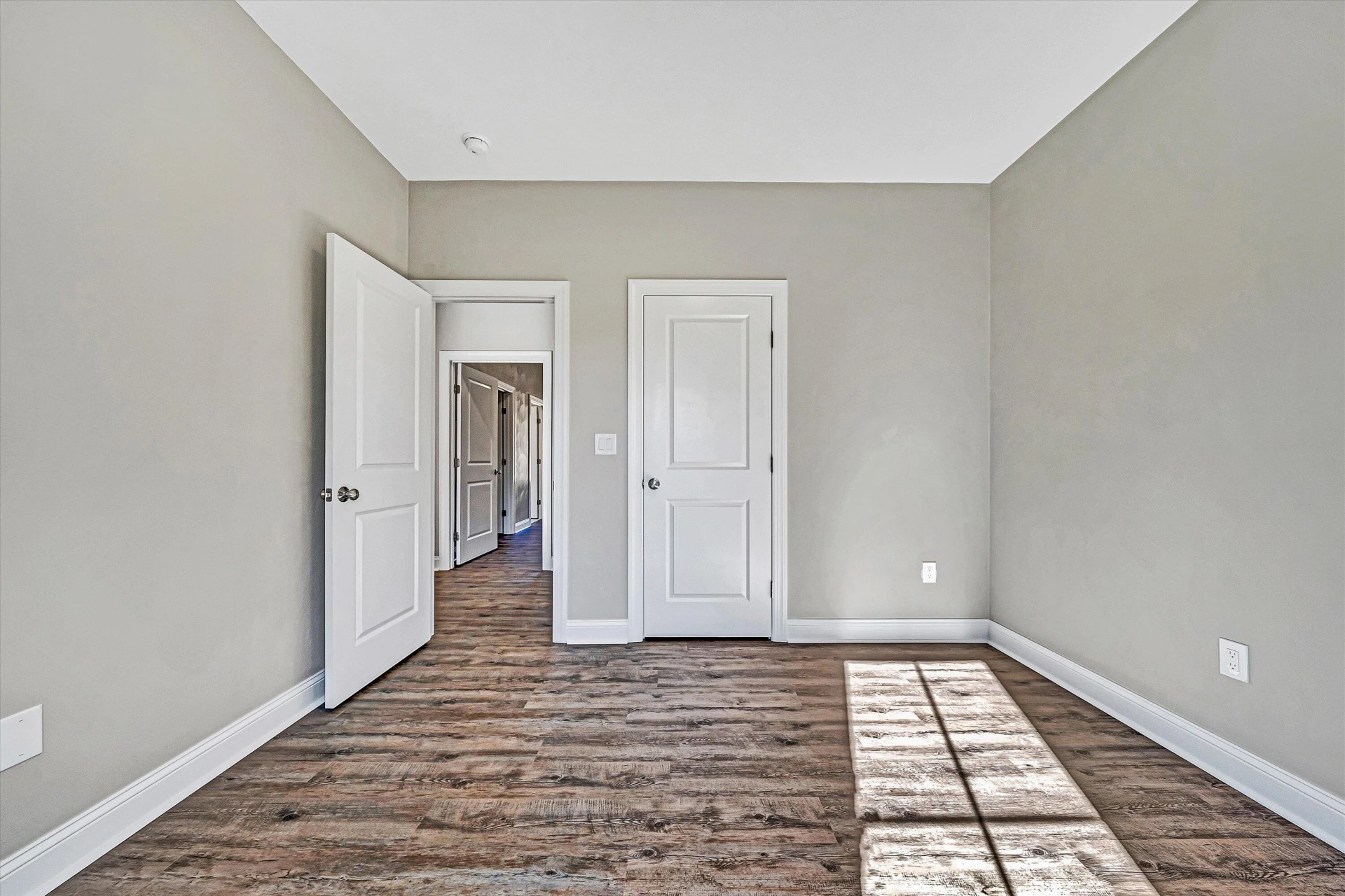 1120 Monterey RD - Photo 17