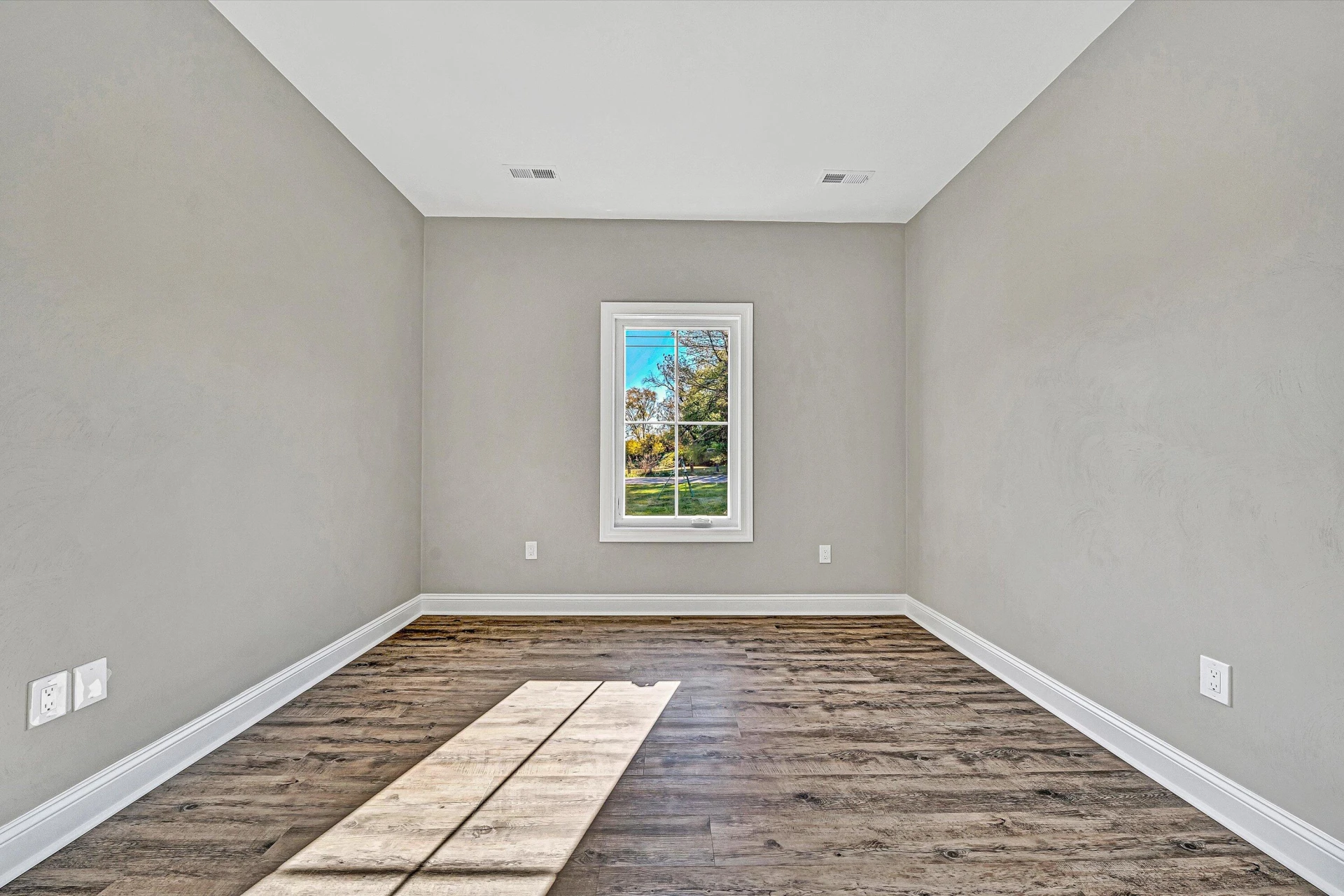 1120 Monterey RD - Photo 18
