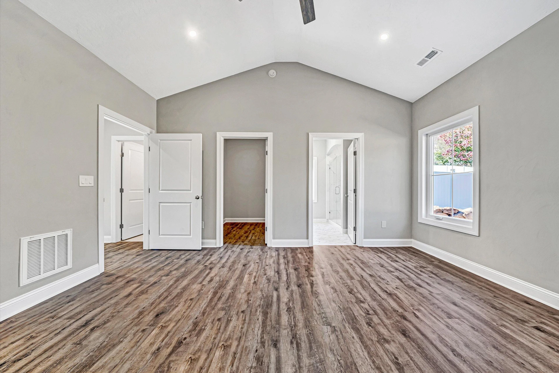 1120 Monterey RD - Photo 20