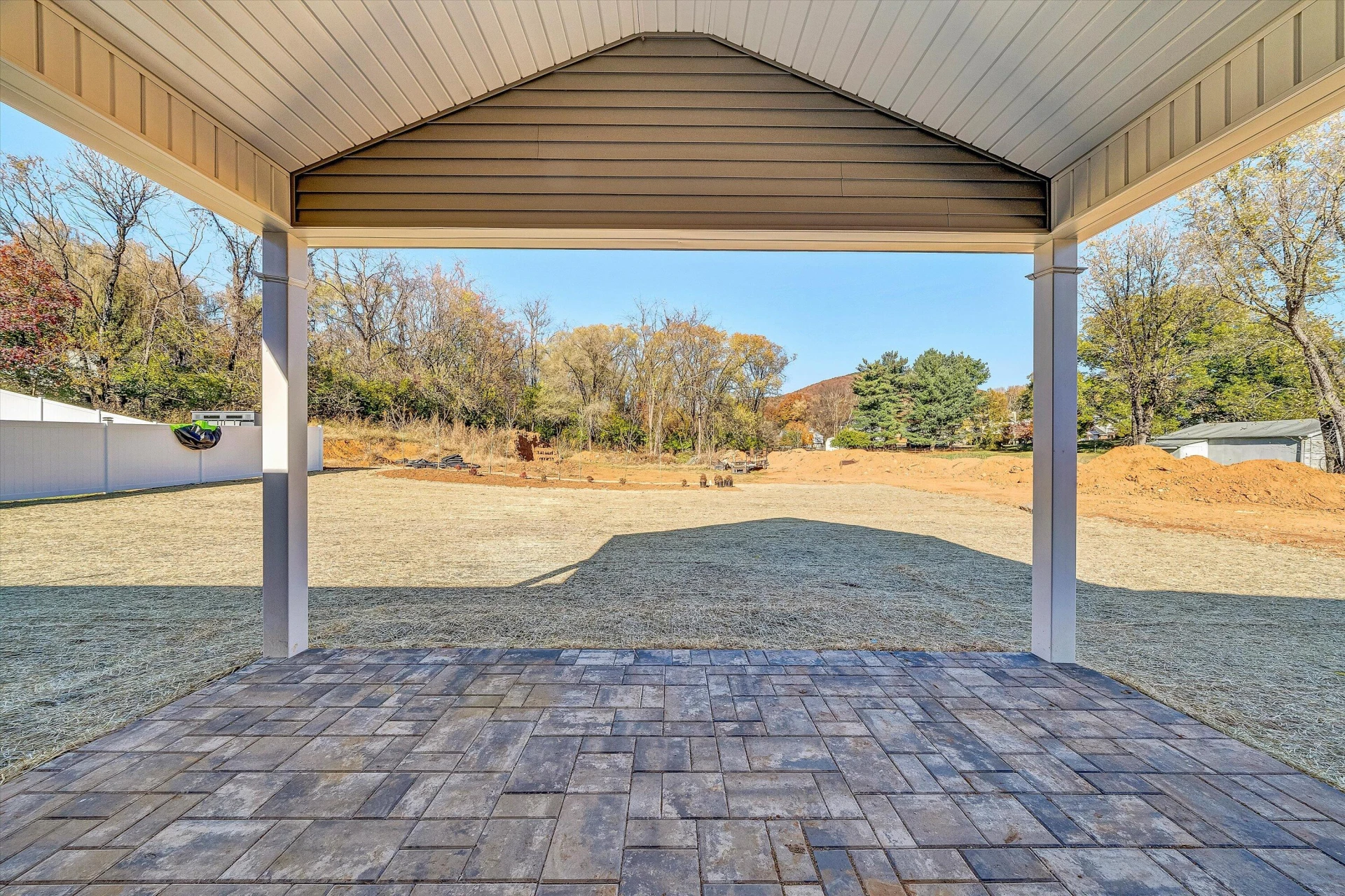 1120 Monterey RD - Photo 24