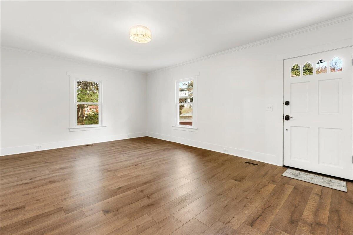 118 6th ST - Photo 12
