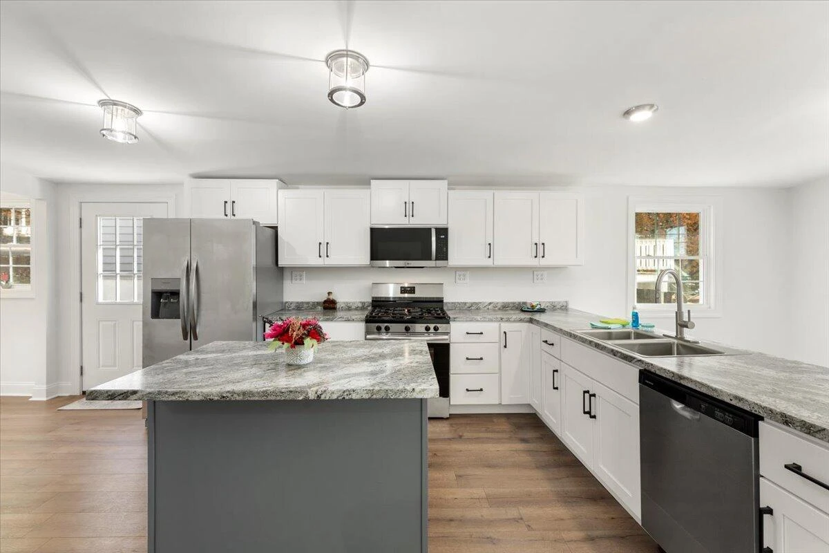 118 6th ST - Photo 31