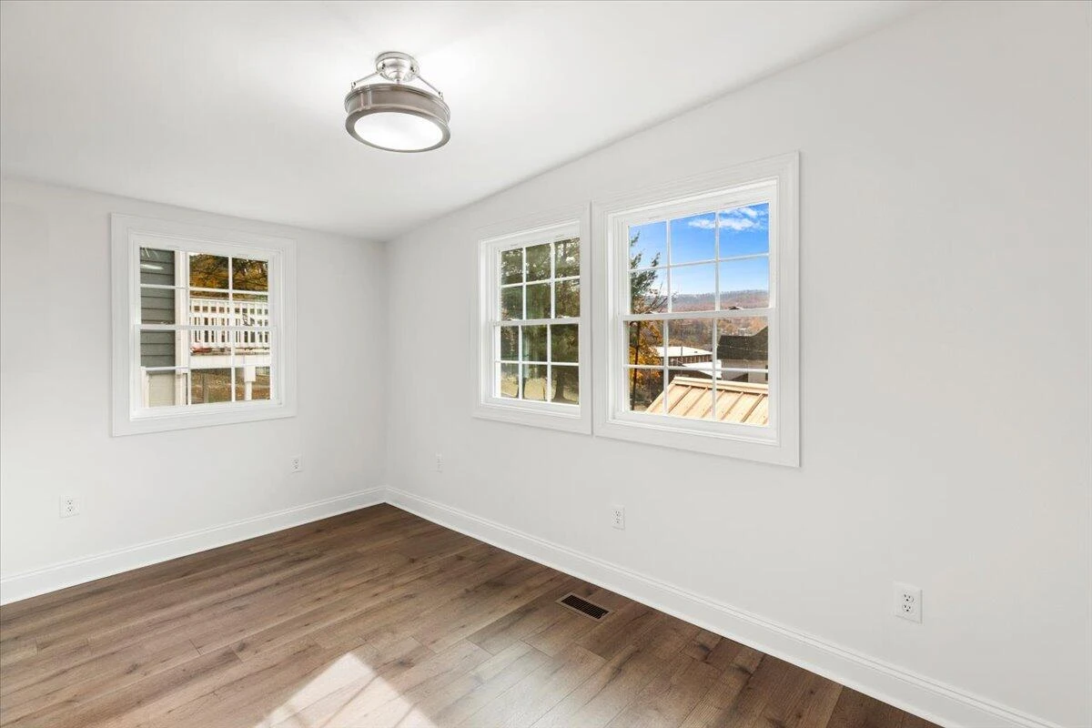 118 6th ST - Photo 38