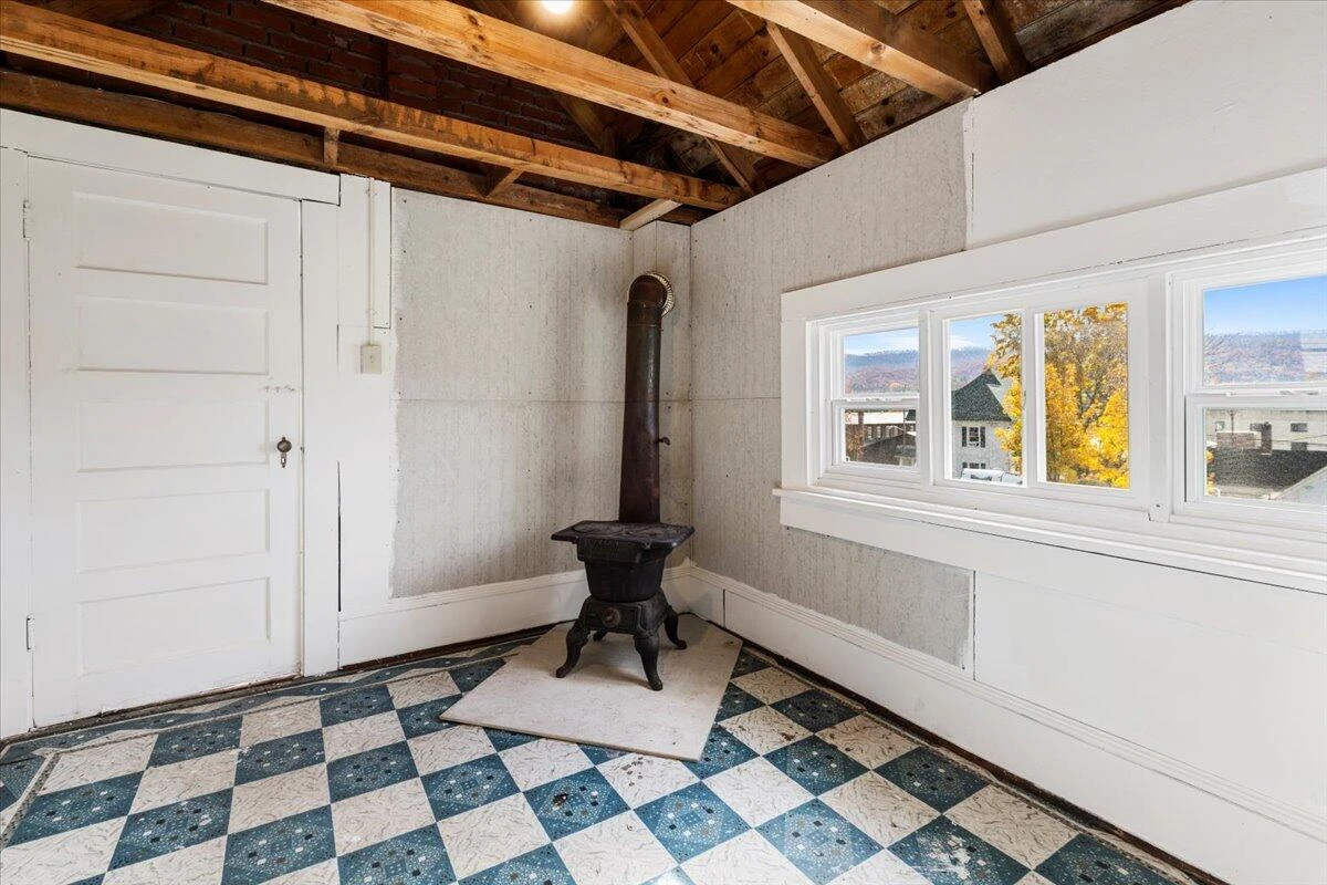 118 6th ST - Photo 52