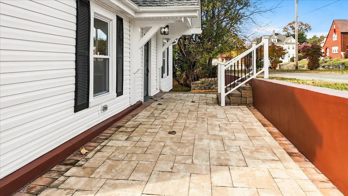 118 6th ST - Photo 10