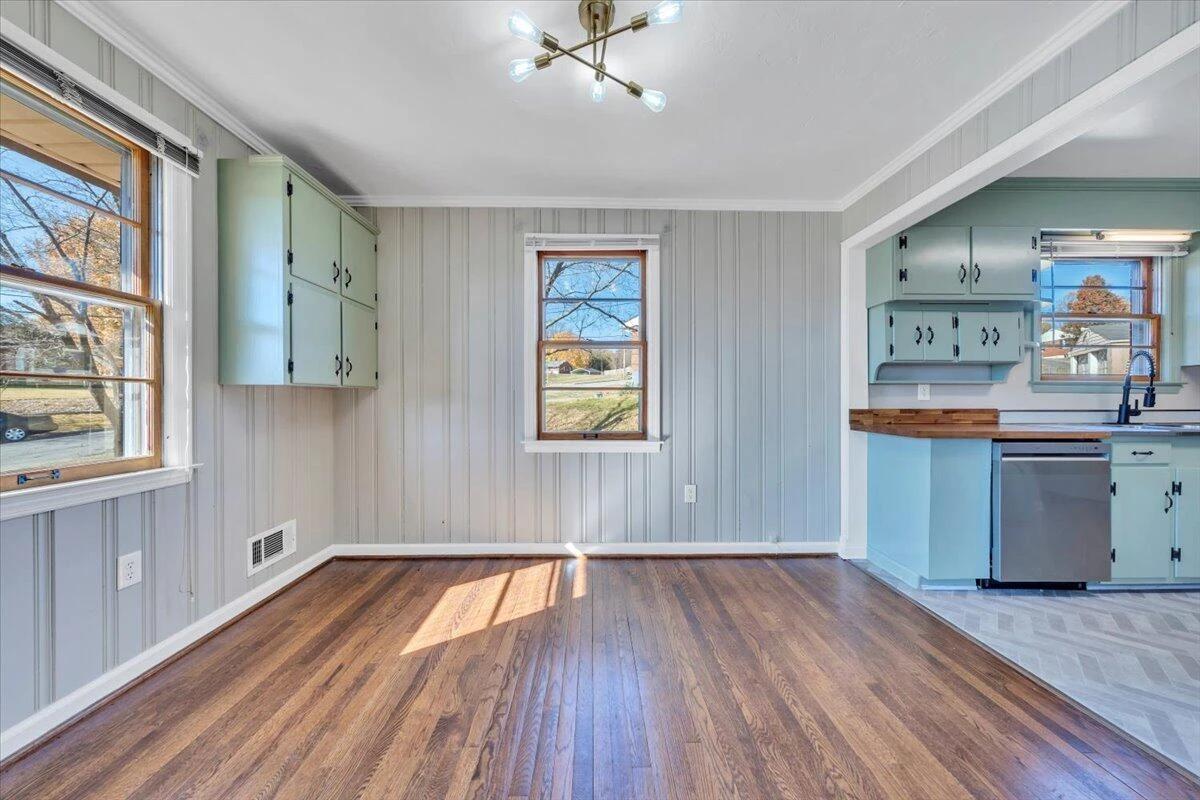 4605 PEACH TREE DR - Photo 5