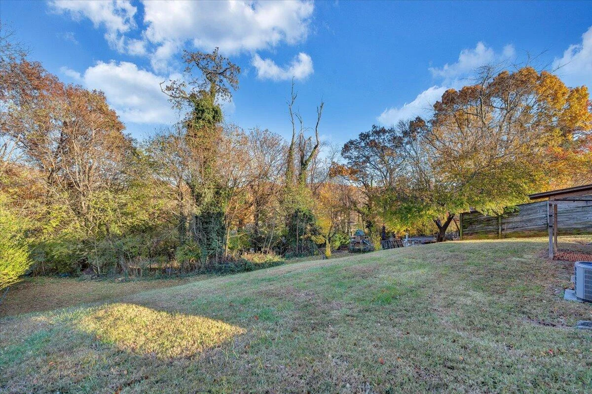 725 Ramada RD - Photo 33