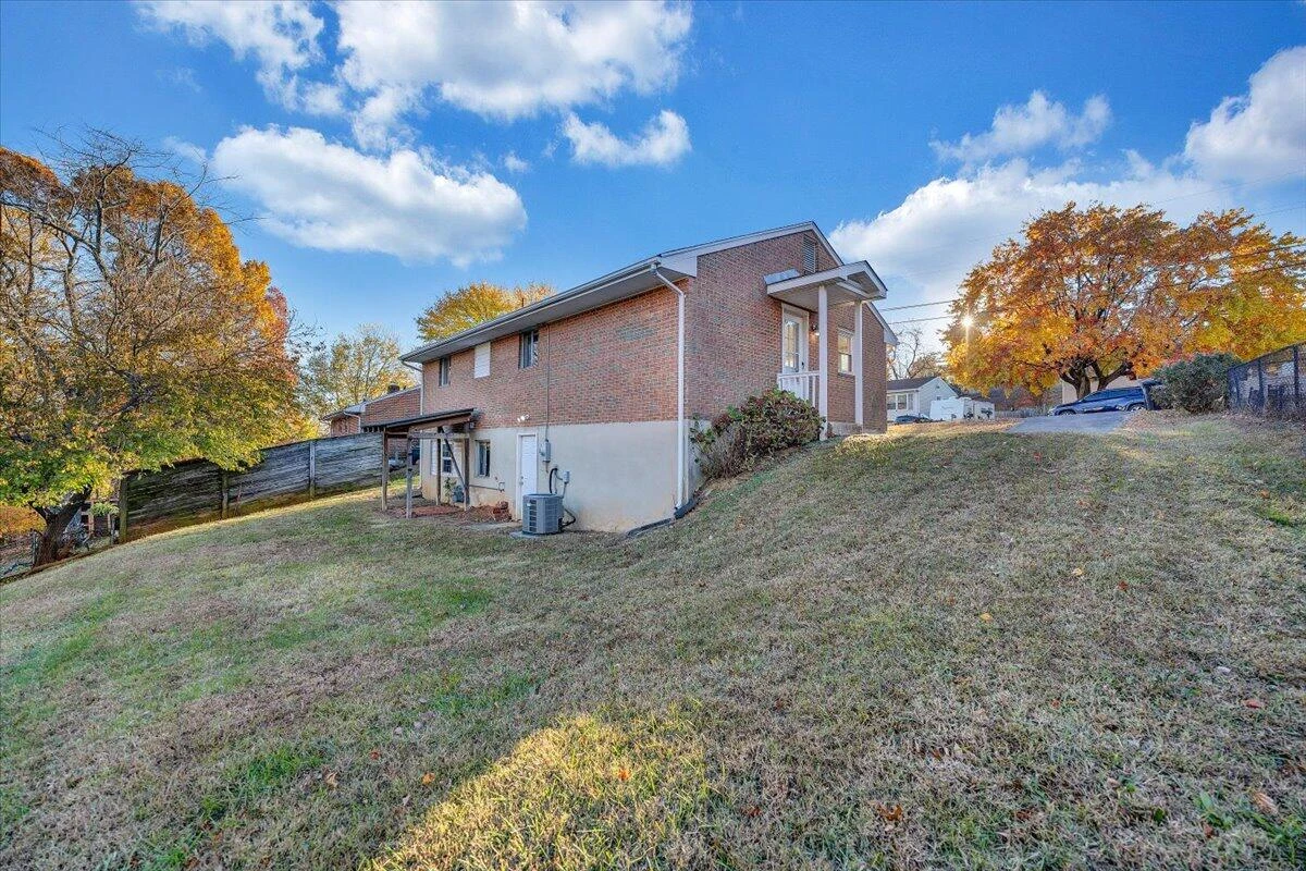 725 Ramada RD - Photo 39