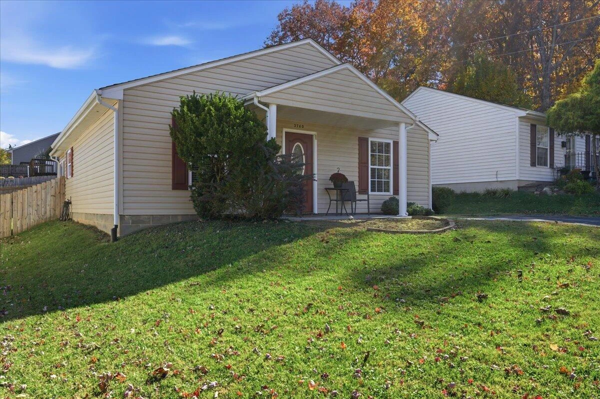 3760 Melcher ST - Photo 3
