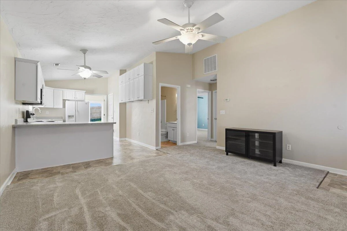 3760 Melcher ST - Photo 7
