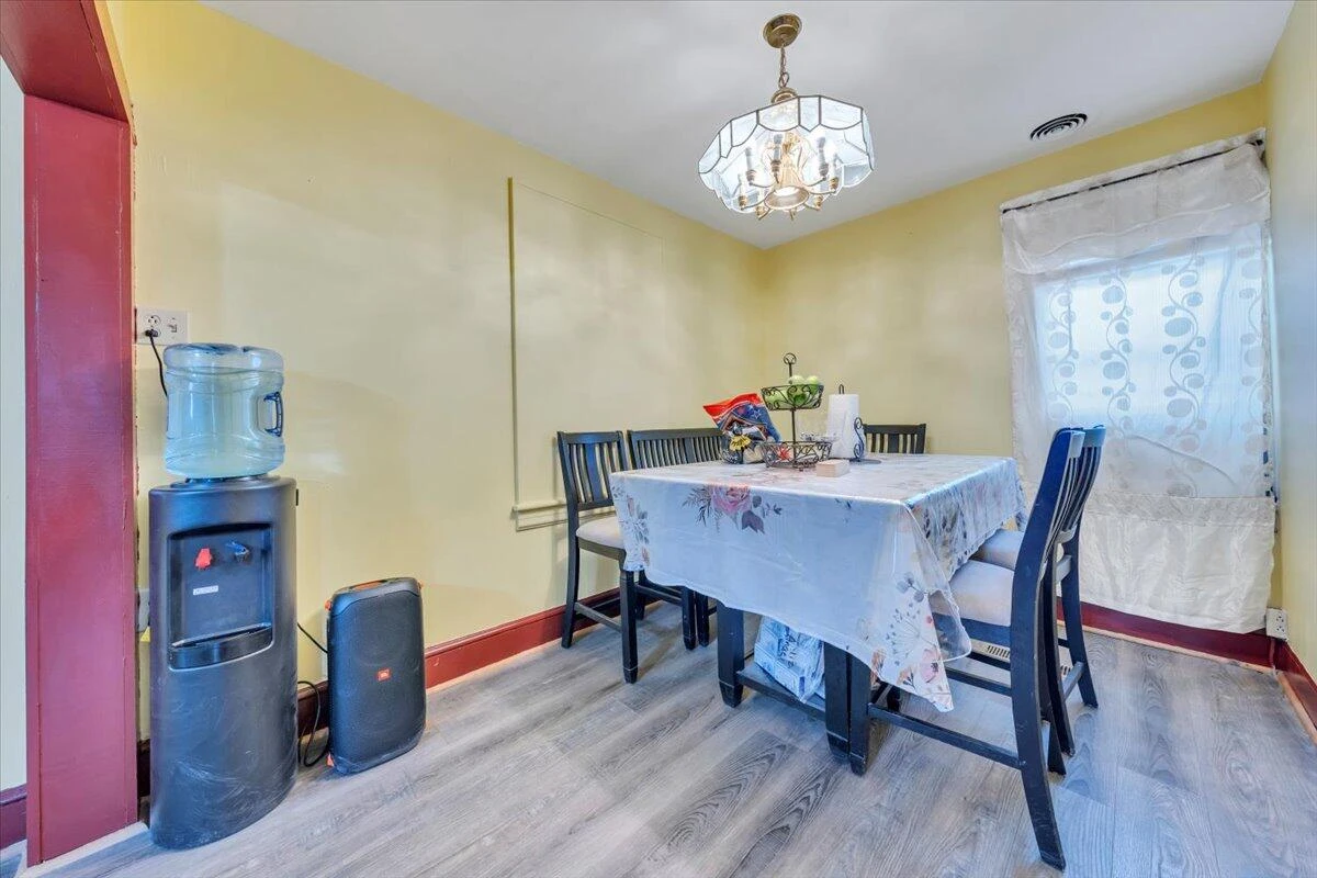 2836 Clifton ST - Photo 12