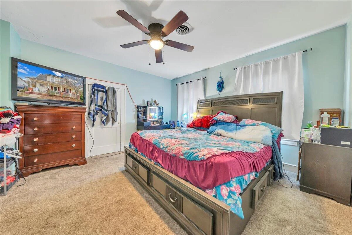 2836 Clifton ST - Photo 14