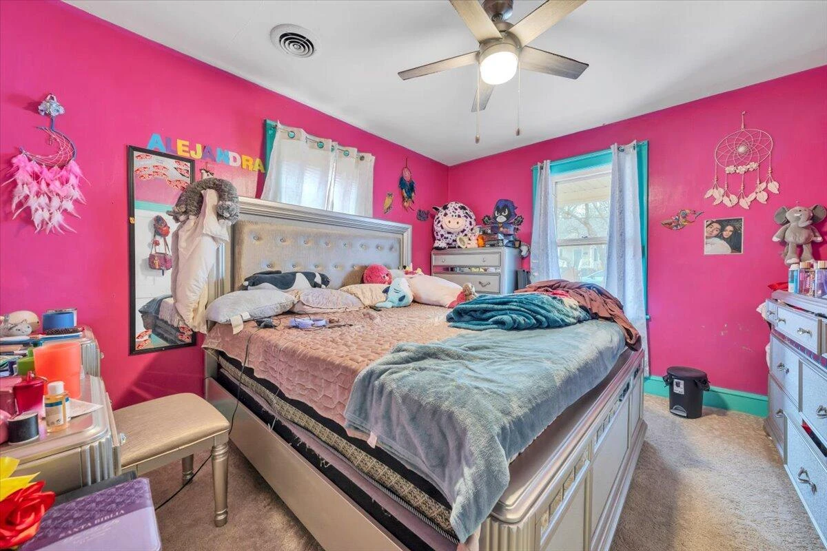 2836 Clifton ST - Photo 18