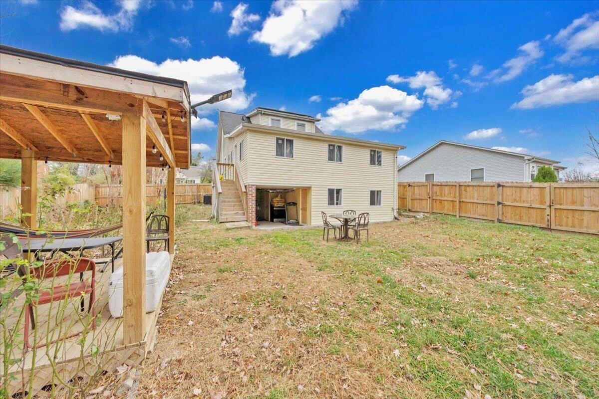 2836 Clifton ST - Photo 35