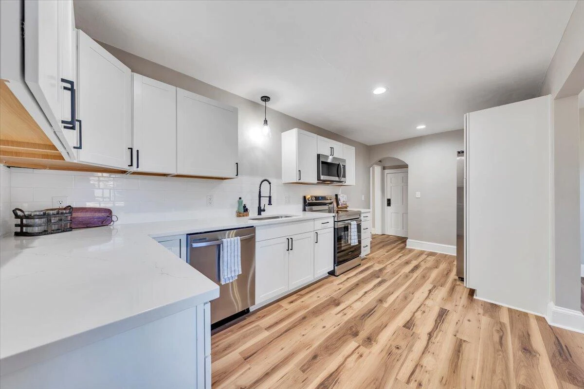 2206 Garstland DR - Photo 12