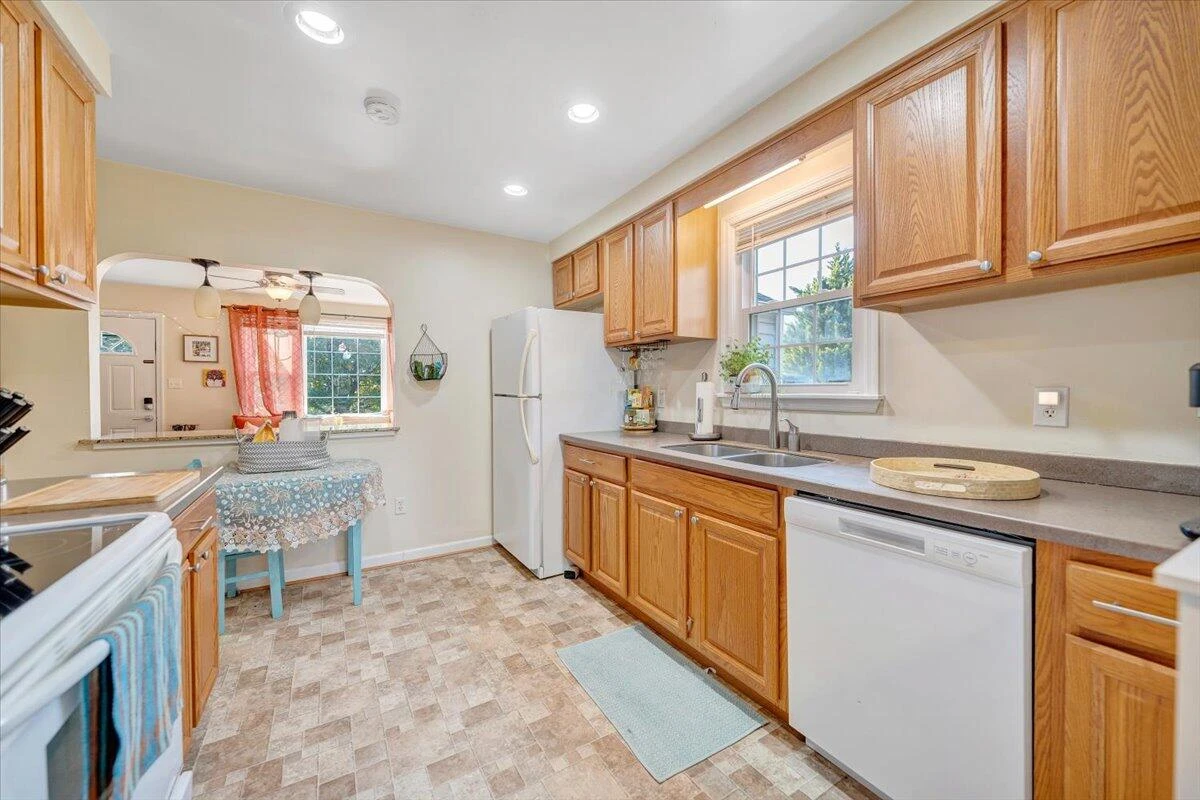 4915 Hildebrand RD - Photo 13