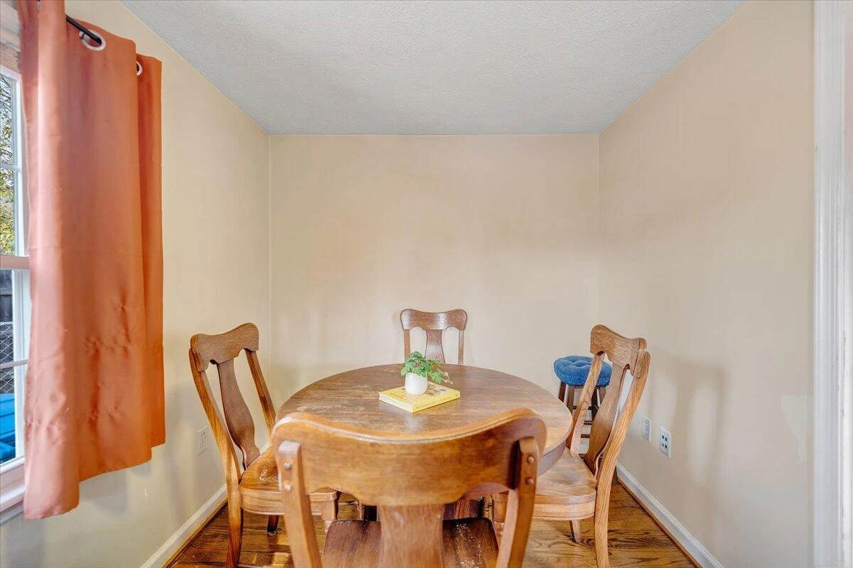 4915 Hildebrand RD - Photo 17