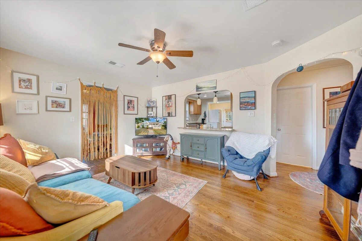 4915 Hildebrand RD - Photo 6