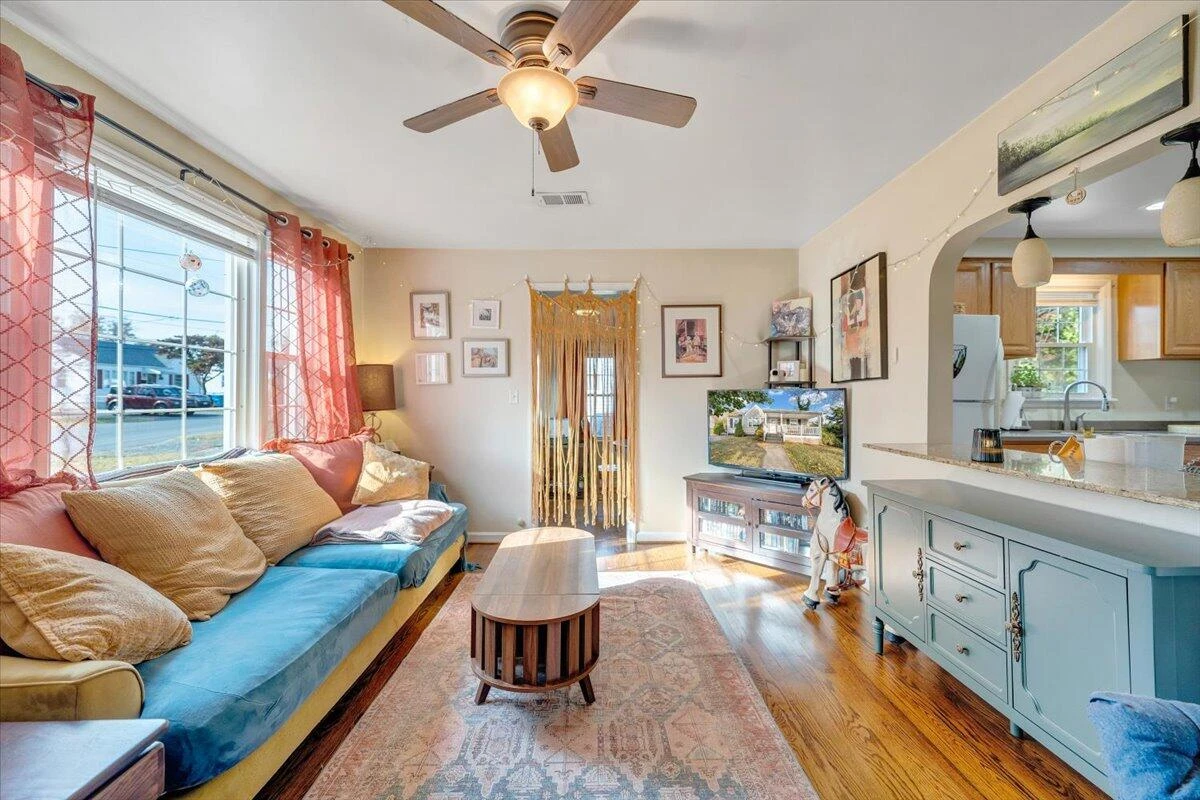 4915 Hildebrand RD - Photo 8