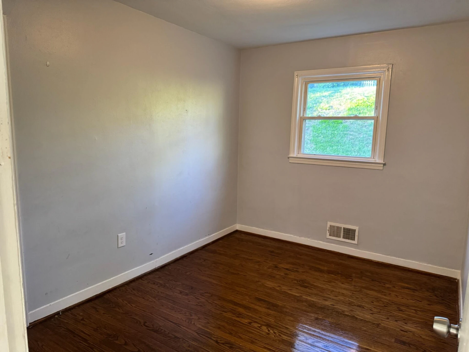 4017 Virginia AVE - Photo 3