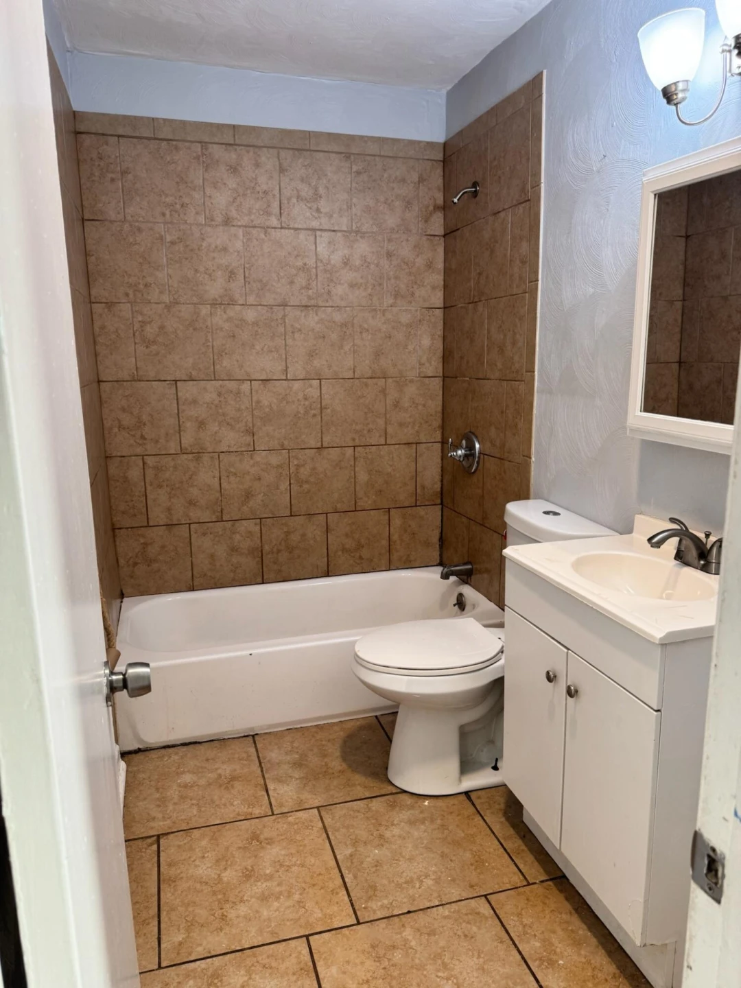 4017 Virginia AVE - Photo 4