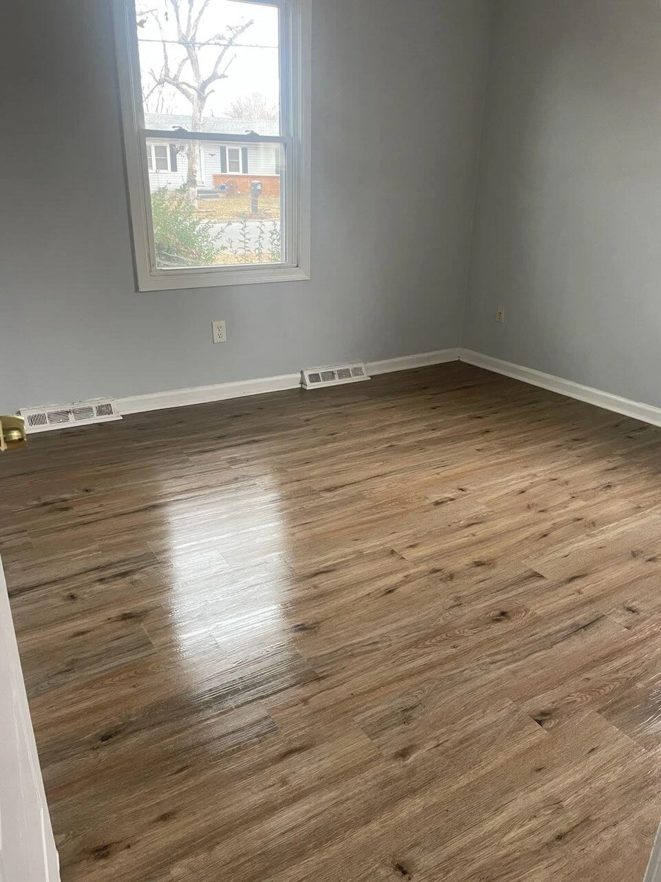1525 Gordon AVE - Photo 2