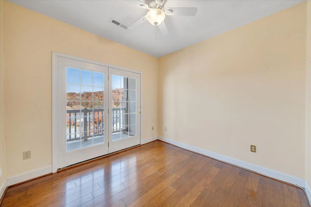 4444 Pheasant Ridge RD #404 - Photo 20