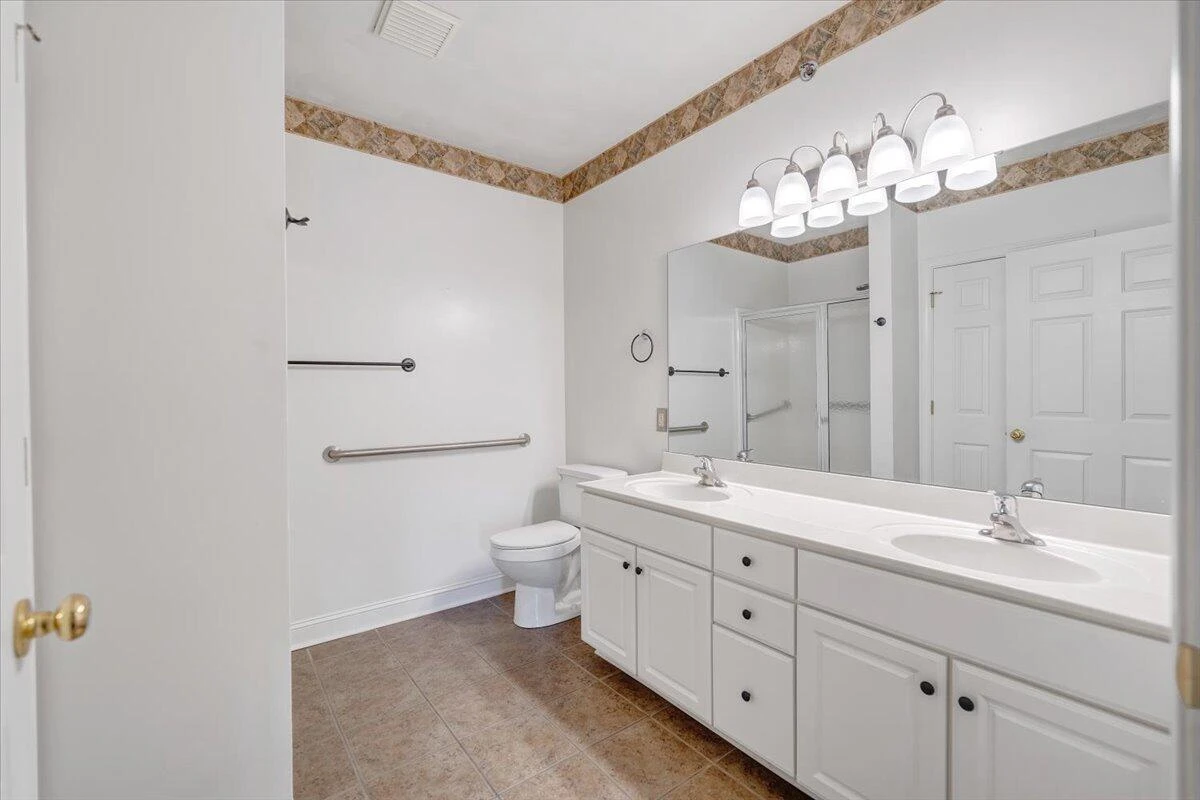 4444 Pheasant Ridge RD #404 - Photo 24