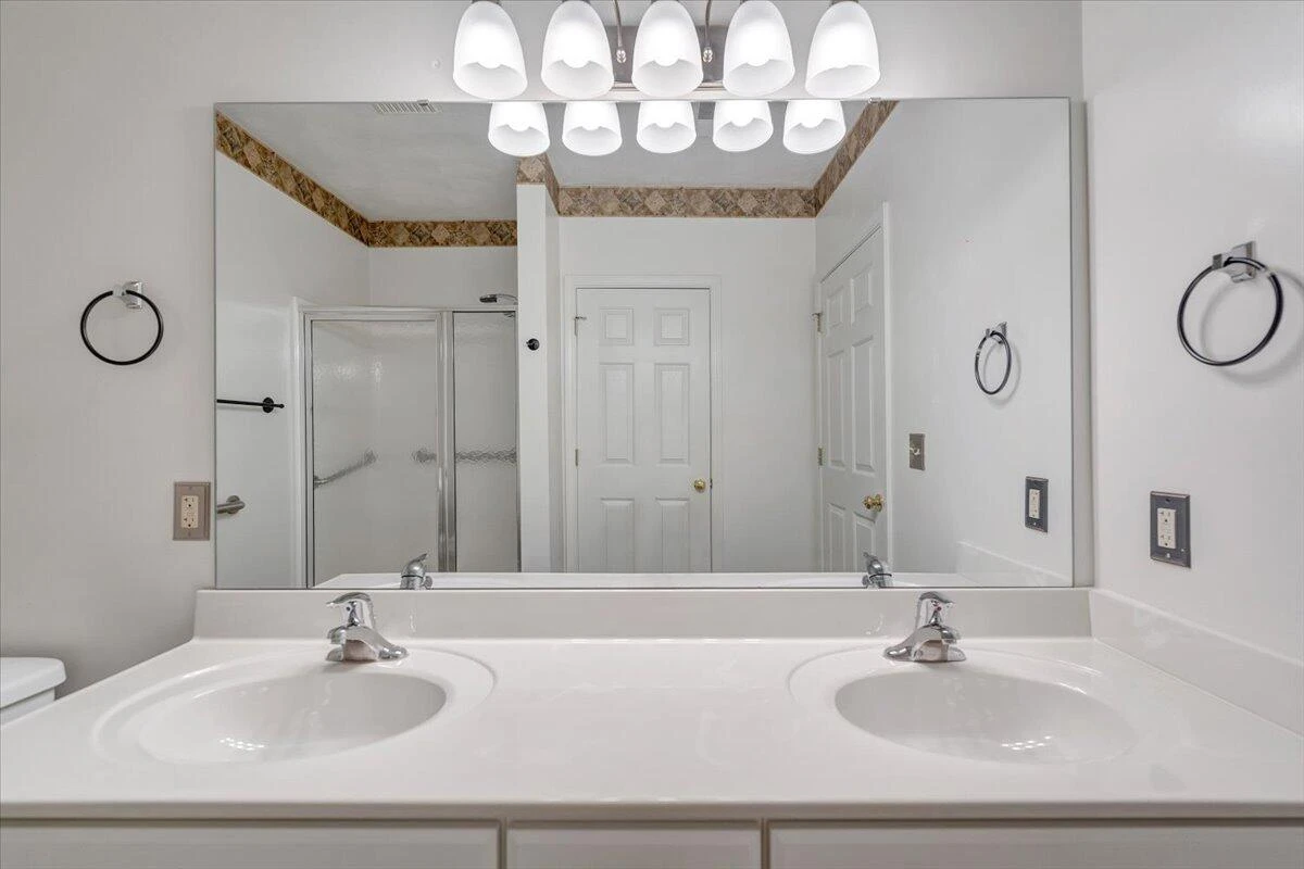 4444 Pheasant Ridge RD #404 - Photo 25