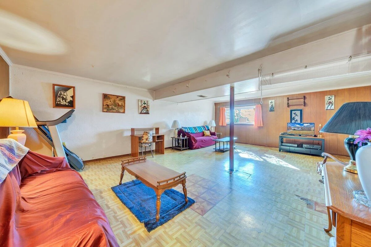 3858 Long Meadow AVE - Photo 10