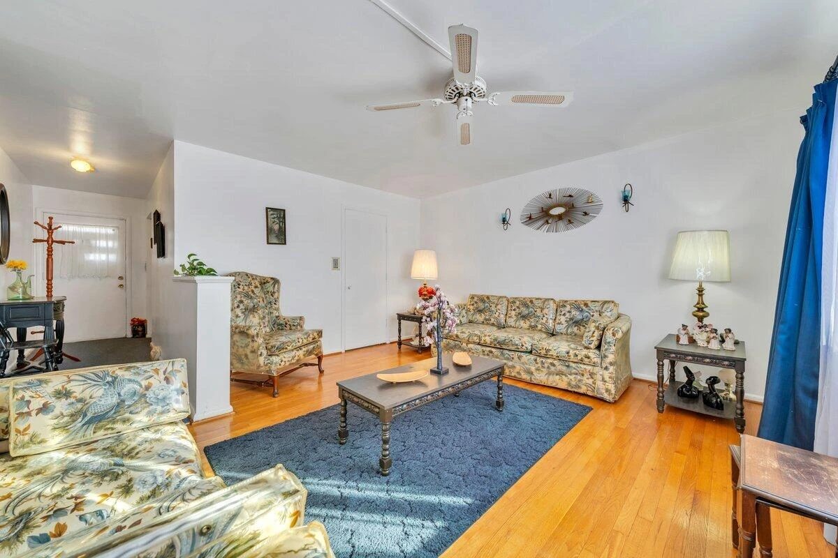3858 Long Meadow AVE - Photo 4