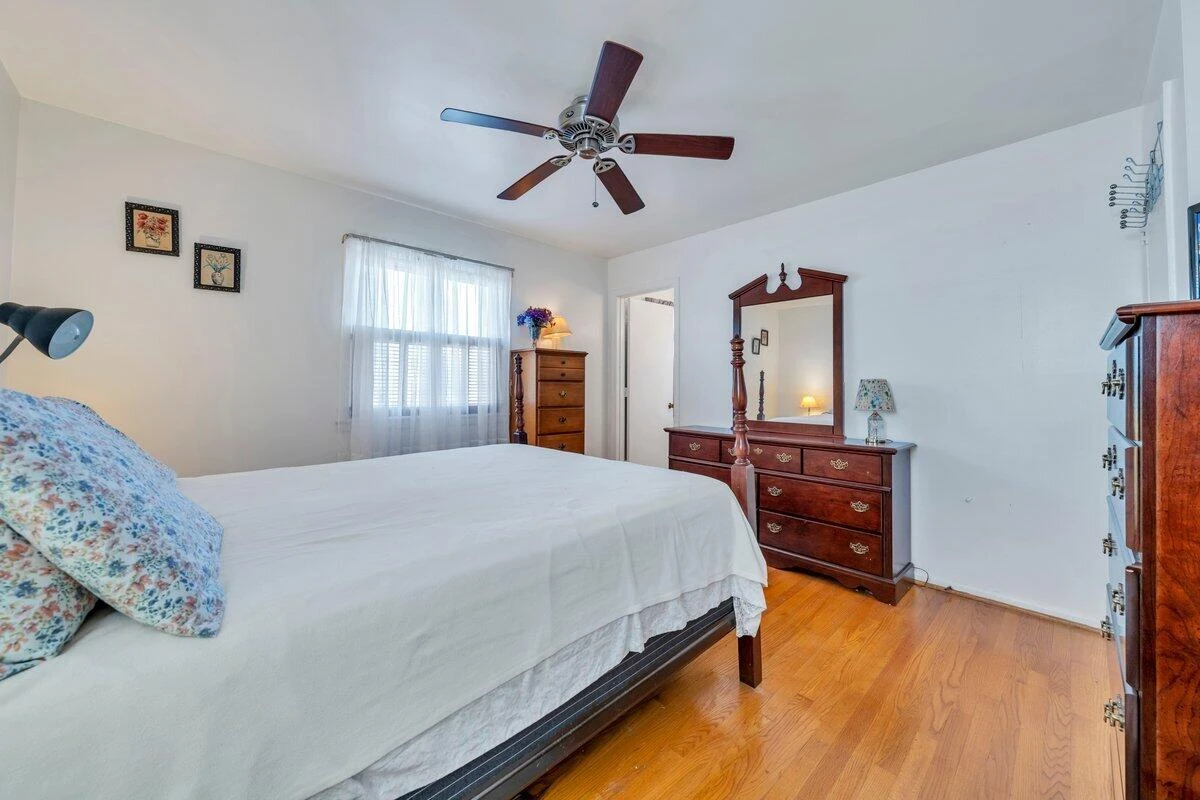 3858 Long Meadow AVE - Photo 6