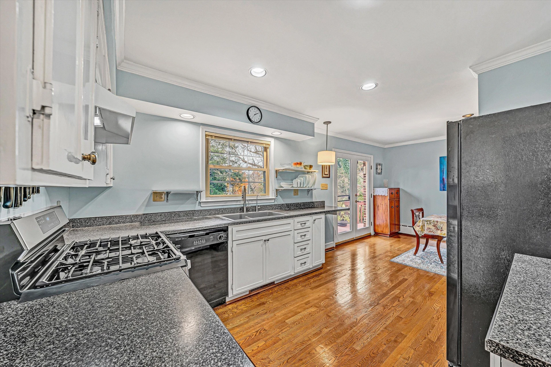 1039 Clearfield RD - Photo 10
